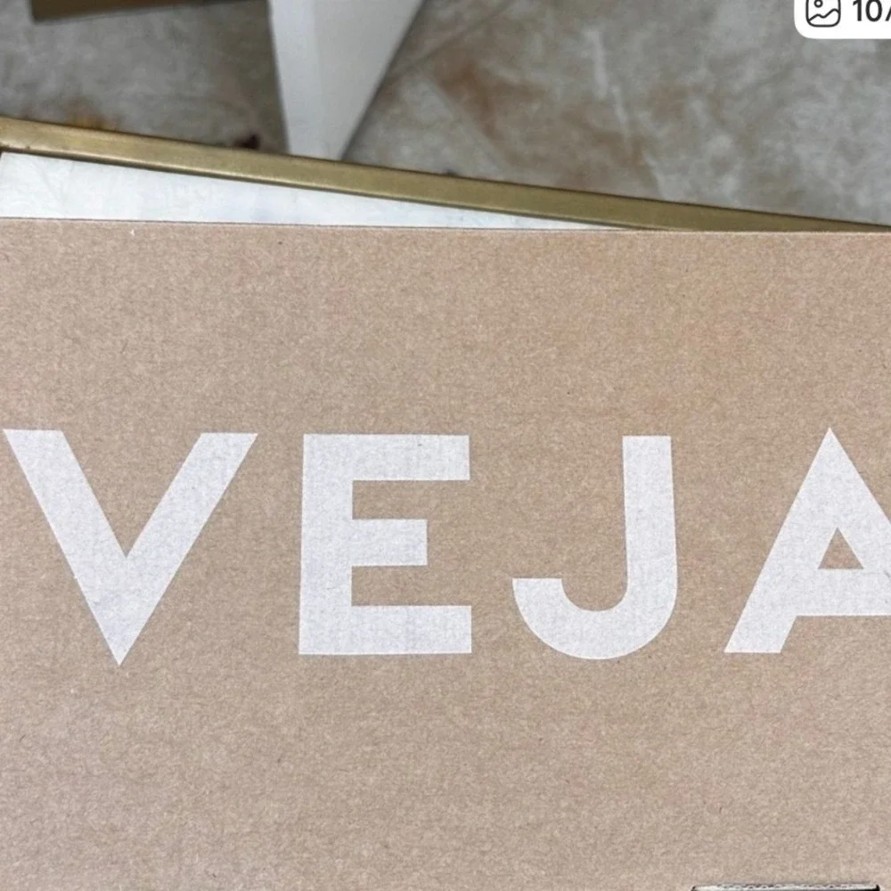 Veja comfortable top